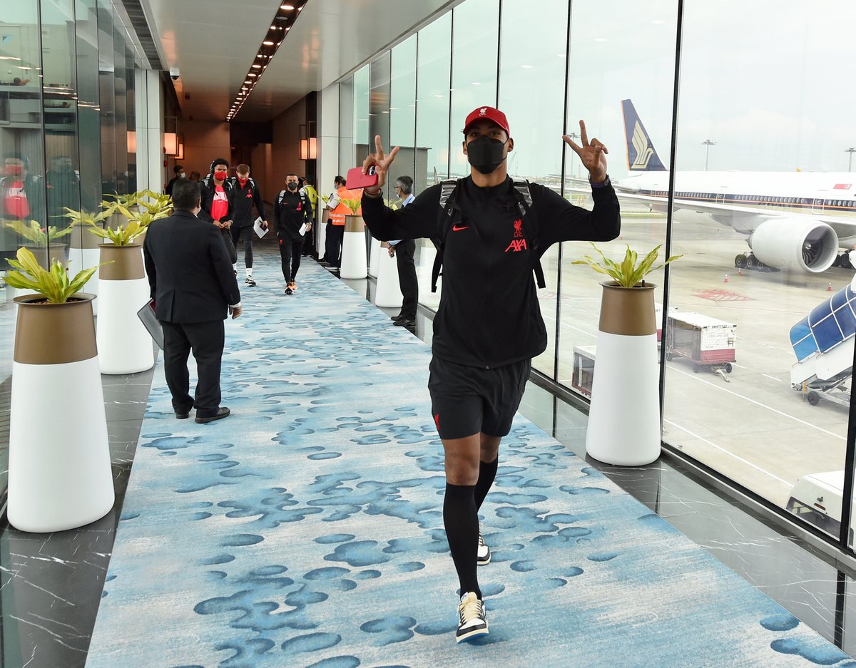 LFC's tweet photo. ✌ @VirgilvDijk ✌️

#LFCPreSeason https://t.co/h5p8WenoMe