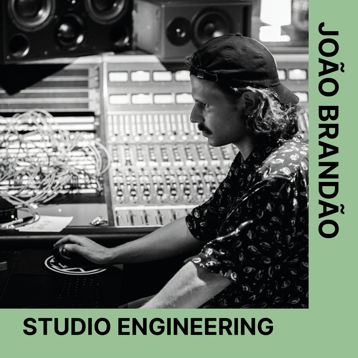 ArdaAcademy's tweet image. João Brandão @joaobvap é formador no curso intensivo de Studio Engineering, e leciona nos módulos de Fundamentos e Introdução ao Estúdio, Microfones e Captação, Gravação e Mistura.
#ardaacademy #arda #studioengineering #recordingengineer #recordingstudios #ardarecorders