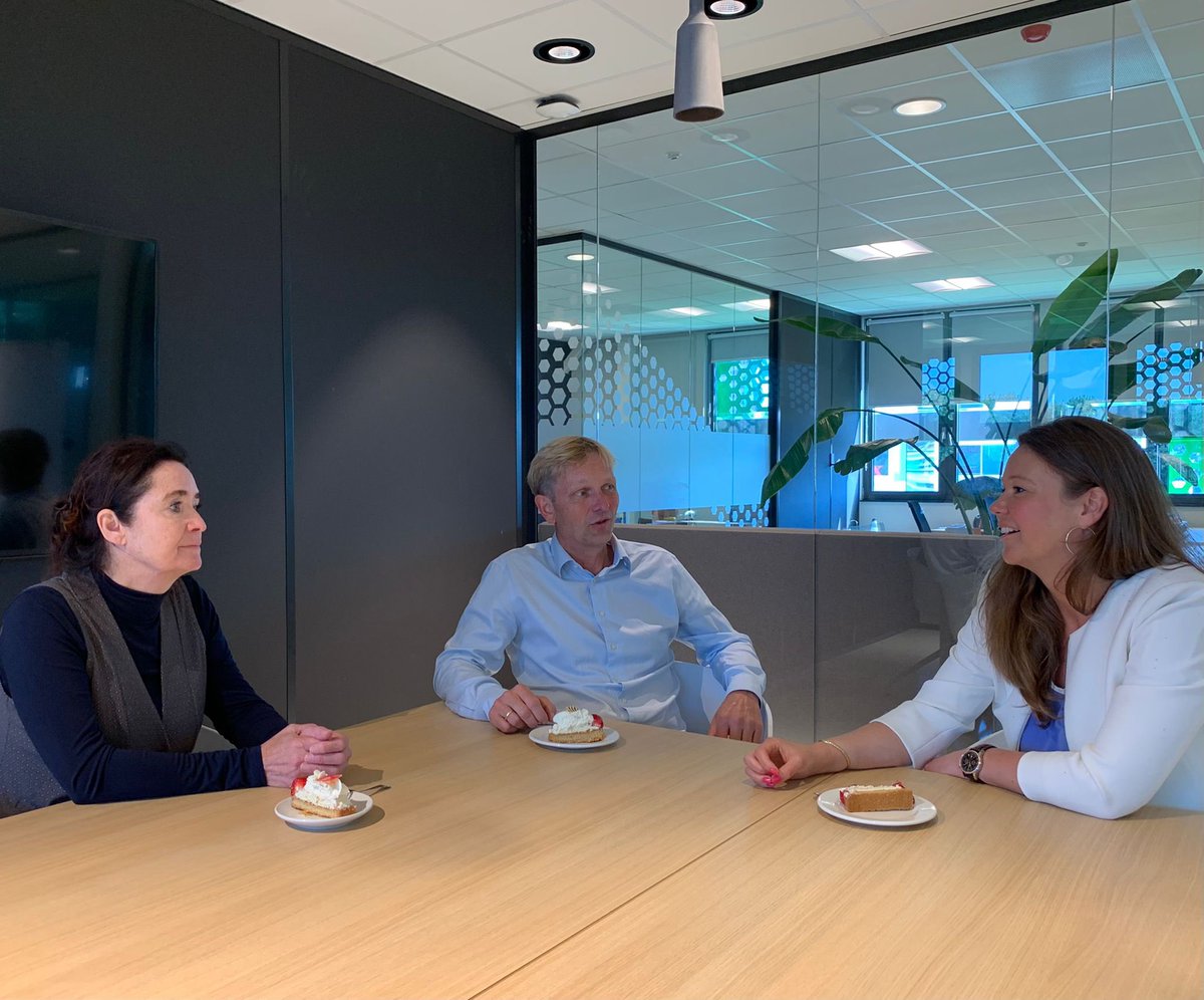 EconomicBoardNN's tweet photo. #luistertip: vanmiddag rond 16.20u is onze kersverse voorzitter Meiltje de Groot te horen op @rtvnoord 
#EBNN https://t.co/uJ0T6reJwq