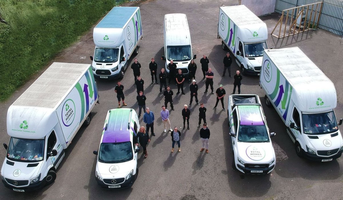 QueensCrossHA's tweet photo. We're delighted to announce that our 🆓 bulk uplift service with @total_homes has been extended until October 📆

Pick-ups can be made from tenants' homes within 3⃣ days of the request.

To arrange a free bulk uplift, call us on 0808 143 2002 📱

🔗 https://t.co/SJAu8tMDt5 https://t.co/5jZPXWCUVo