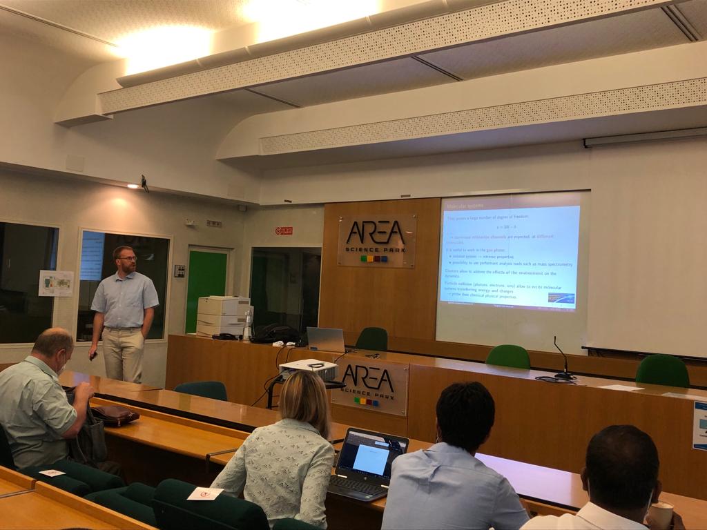 CostGas's tweet photo. This morning great lessons at the MD-GAS #COSTAction school about different targets and sources with P. Rousseau and fluorescence experiments with M.H. Stockett. We are waiting to immerse ourselves in the virtual tour of the DESIREE facility. Stay tuned! Follow us! @COSTprogramme https://t.co/6le2fSHKbW
