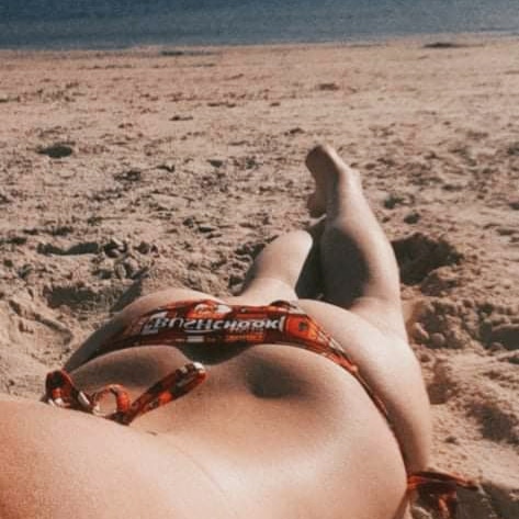 KTinkzy's tweet photo. Missing those Summer Days.. 🌞🍑 #BeachBum https://t.co/lOuGAbxXLz