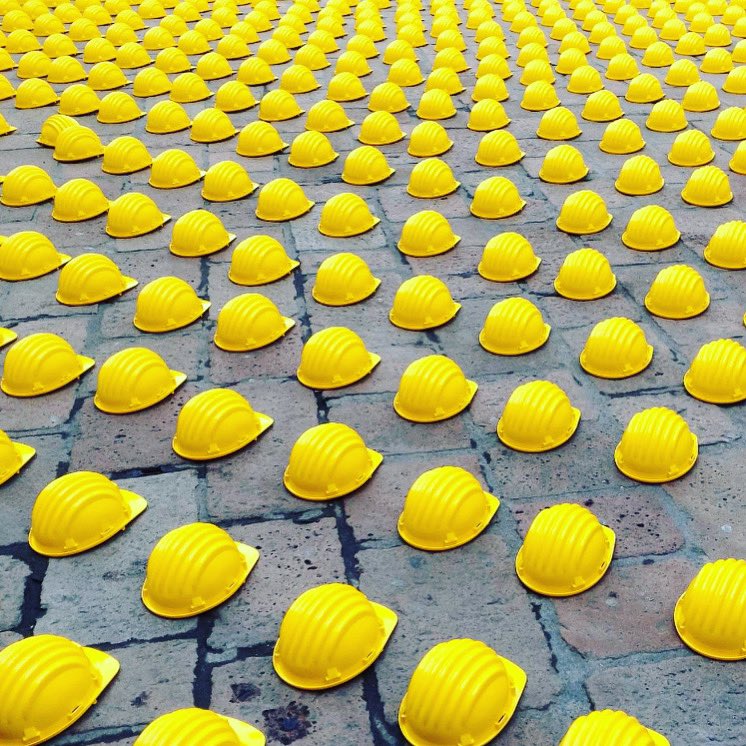 Our Health &amp; Safety Courses are designed to make the workplace safer.We look at how accidents occur, mitigating the risks, safety signs, &amp; the action in the event of fire.We run 3 courses including an online option train-aid.co.uk/categories/hea…
#FireSafety #manualhandling #firstaid
