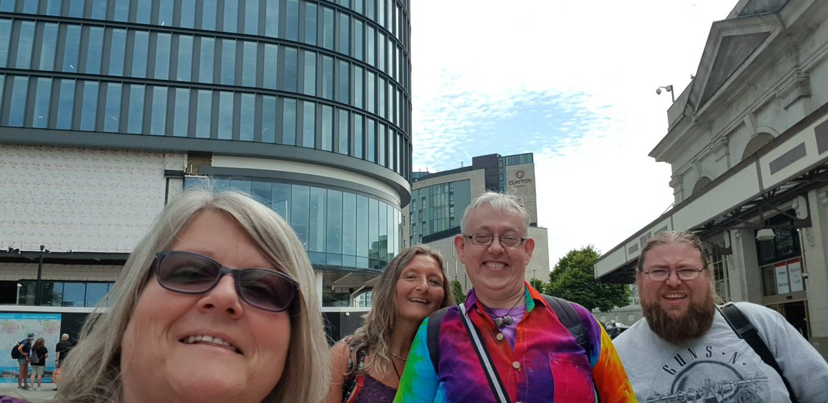 RainbowBiz CIC 🏳️‍🌈 tweet media