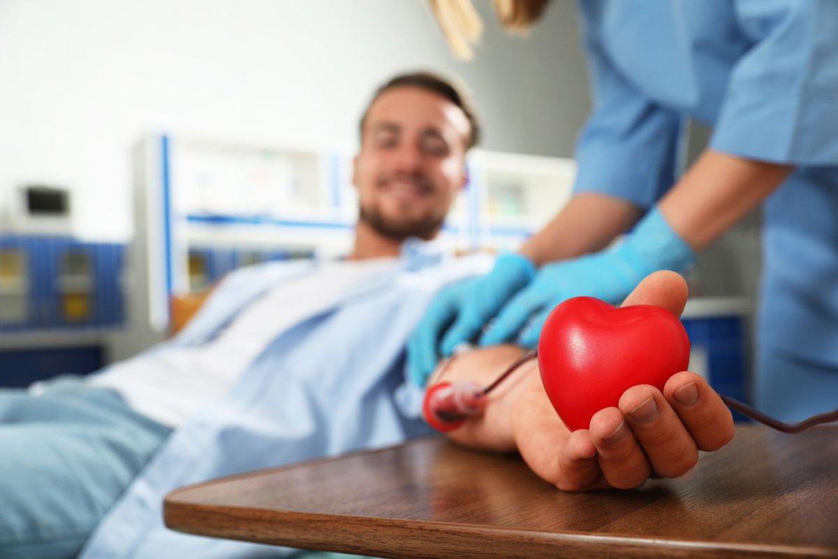 thalassaemiaTIF's tweet photo. A study published in Journal of Blood Medicine showed regular #blooddonors have a lower risk of cardiovascular #complications &amp; other chronic #inflammation, due to them presenting lower TC, TG &amp; #LDL #cholesterol values than first-time donors. 

📌https://t.co/wd0MfhIQEI https://t.co/NYKow2gTyy