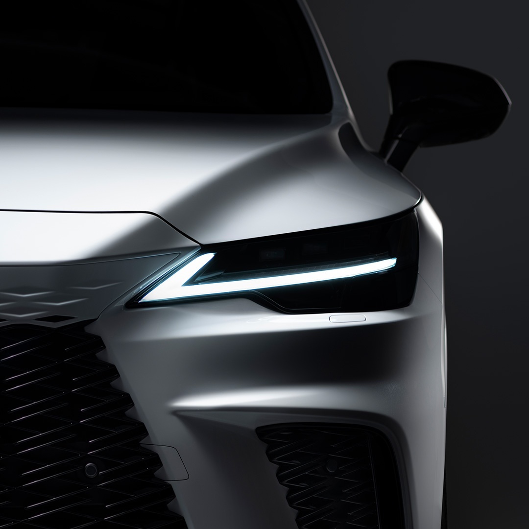 LexusCheltenham's tweet photo. Discover a more luxurious drive, in the All-New Lexus RX. Sign up to be the first to receive exclusive updates.  https://t.co/vCO8HivkrW https://t.co/NdQ4WJQZKW