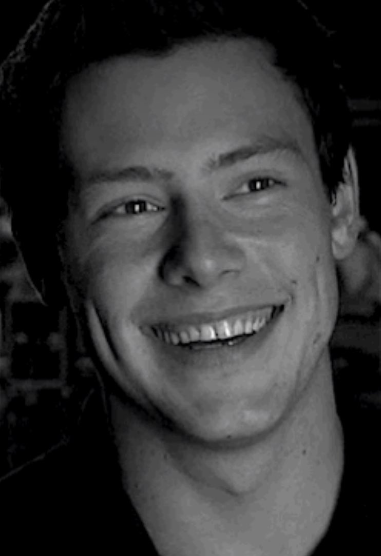 dalilaflamy's tweet photo. Oggi canzoni come “If you say so” e “Hold in” fanno più male. Manchi tanto. Fin lassù e oltre. Per sempre.⭐️ #CoryMonteith #9yearsanniversary #9yearswithoutcory ❤️ https://t.co/VSYBbkk26Q