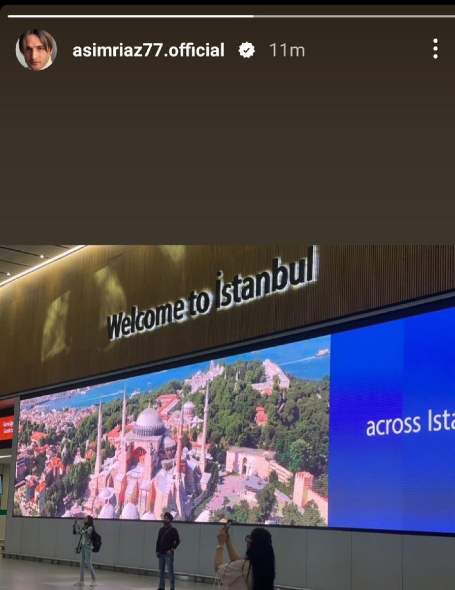 FactSlayerr's tweet photo. So #AsimRiaz landed in Istanbul 🇹🇷 

For celebration or something new coming!

#HappyBirthdayAsimRiaz https://t.co/ievYJo8O5Q