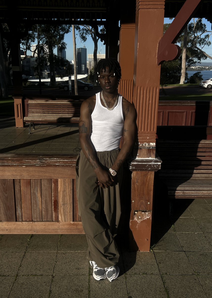 heisrema's tweet photo. And just like that, mans about to shutdown the O2’s. 🥺🙏🏾 https://t.co/g2uyI2u7DN