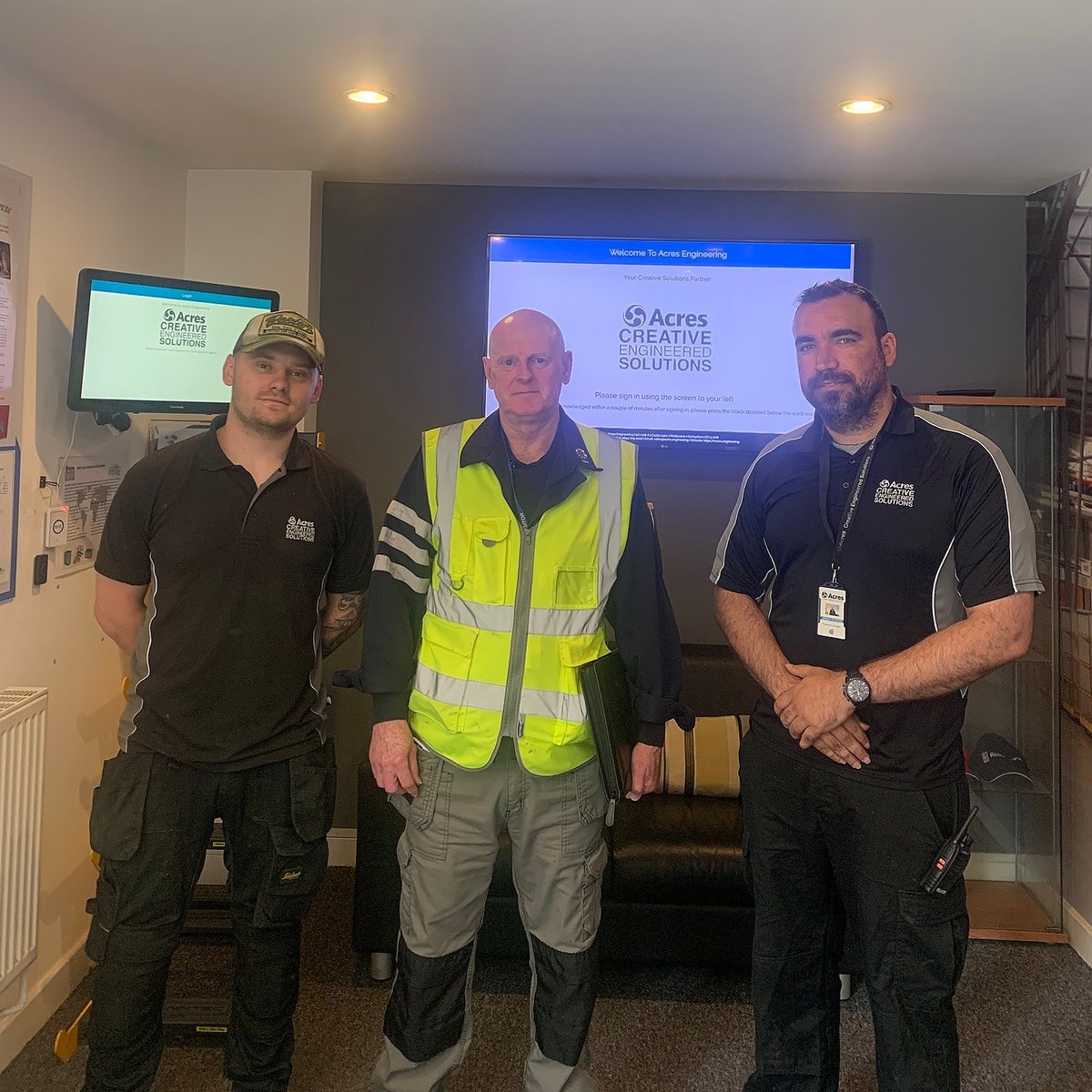 AcresEng's tweet photo. It was a pleasure to have a Toyota representative here at Acres Engineering to talk to Jack about his TMUK partnership apprenticeshipπ¨βπ§.We are proud that we can help Jack with his training! π #engineering #acresengineering #manufacturing #design #designsolutions #Toyota #TMUK https://t.co/iEFXqUV4AM