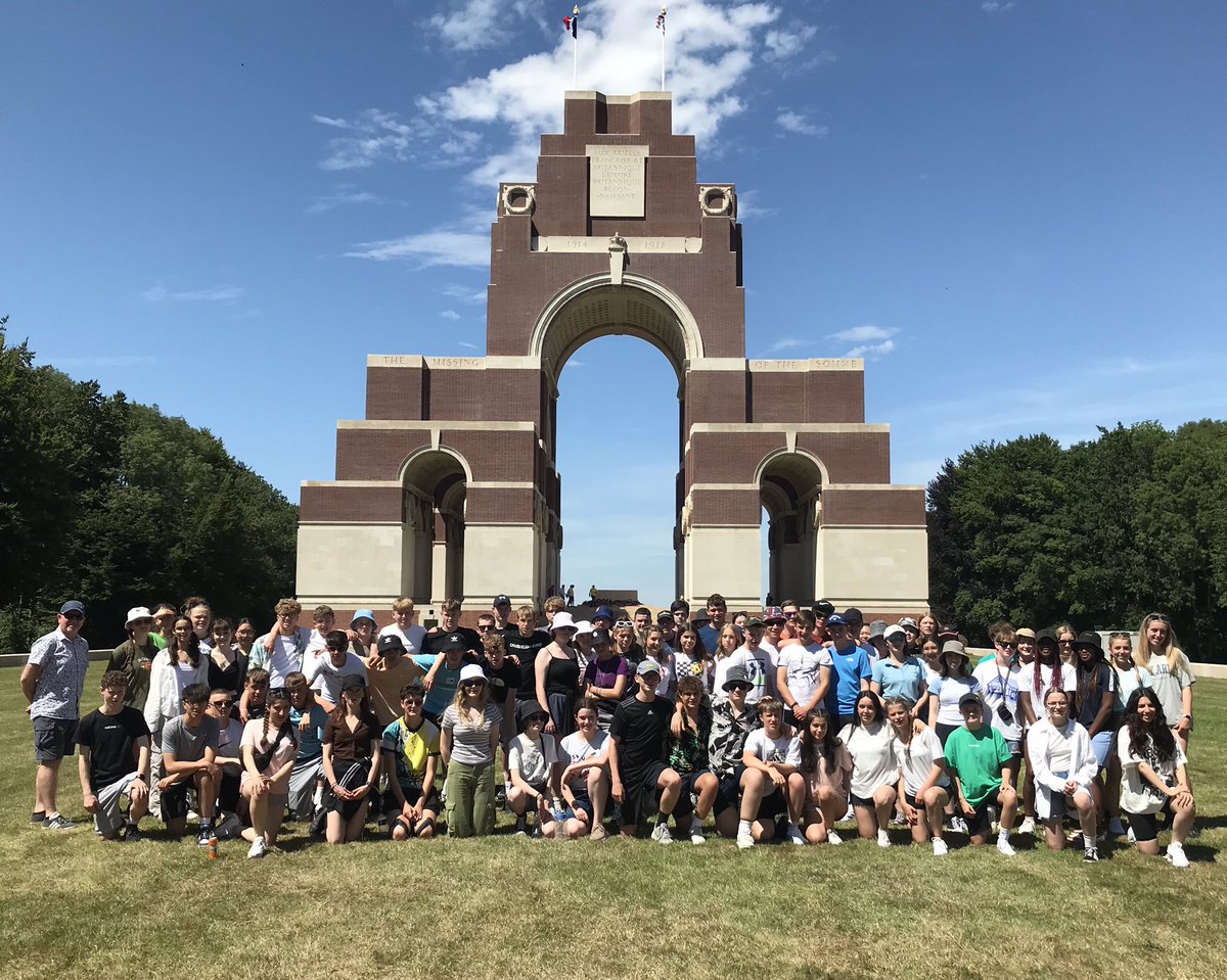 DurhamJohnston's tweet photo. There are five former students or teachers of Durham Johnston remembered on the Thiepval memorial to the missing on the Somme. We laid a wreath in memory, and considered the sheer scale of the Battle of the Somme. #DJBattlefields22 https://t.co/q2xF5alu7q