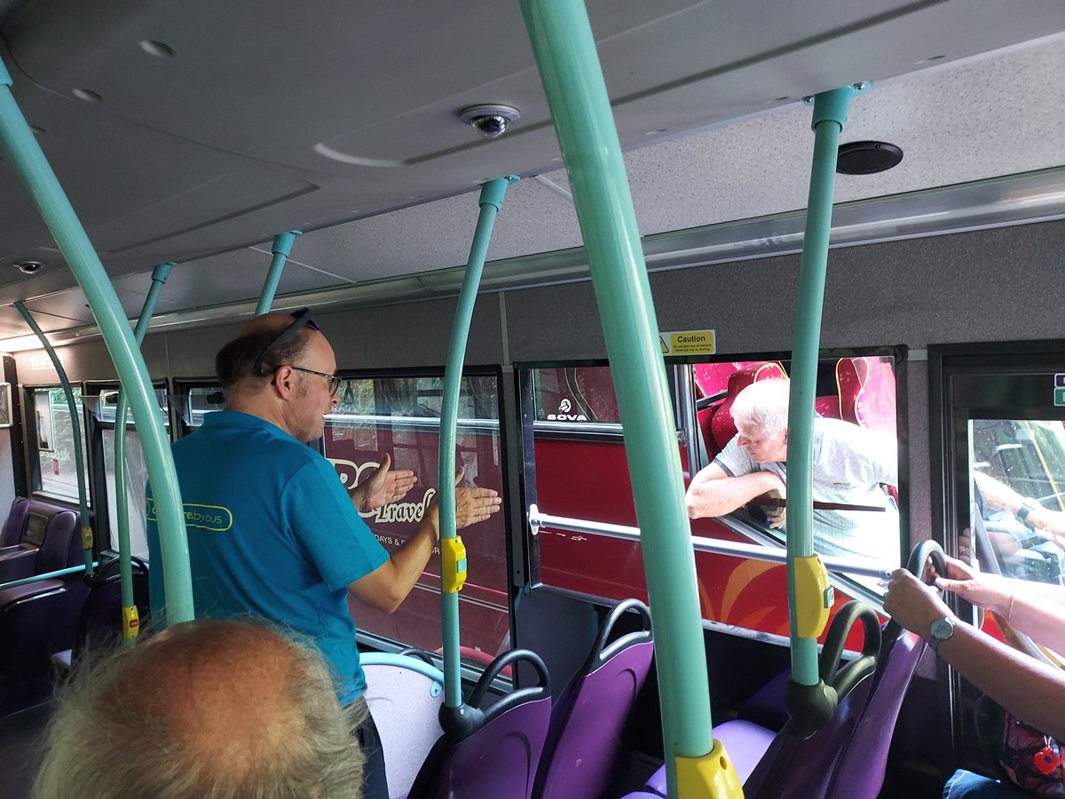 koalanige's tweet photo. @BusAndTrainUser All well &amp; good until this happens!
Peter the friendly driver soon got it sorted! Lovely chap &amp; interesting journey in the sun deck! https://t.co/8BmzUEGU4t