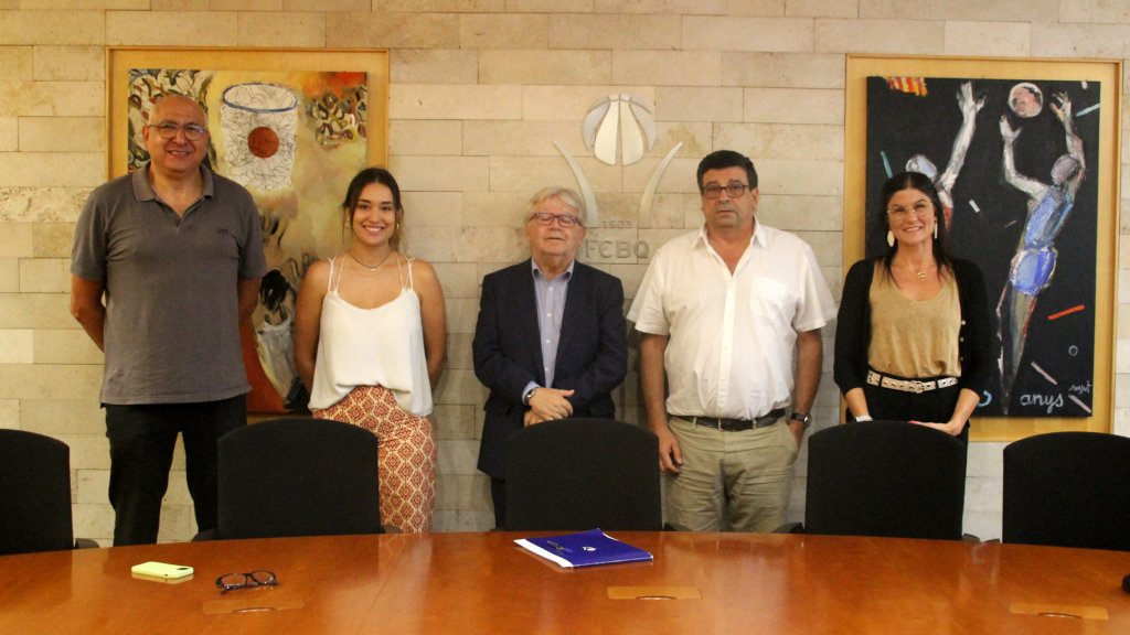 🔝 La Llicència de Psicòleg/a Esportiu/va en el #BàsquetCatalà pionera i eina clau per aportar valor afegit!

🤝 Trobada amb el Col·legi Oficial de Psicologia de Catalunya i l'Associació Catalana de Psicologia de l’Esport.

➡️ basquetcatala.cat/noticies/9584