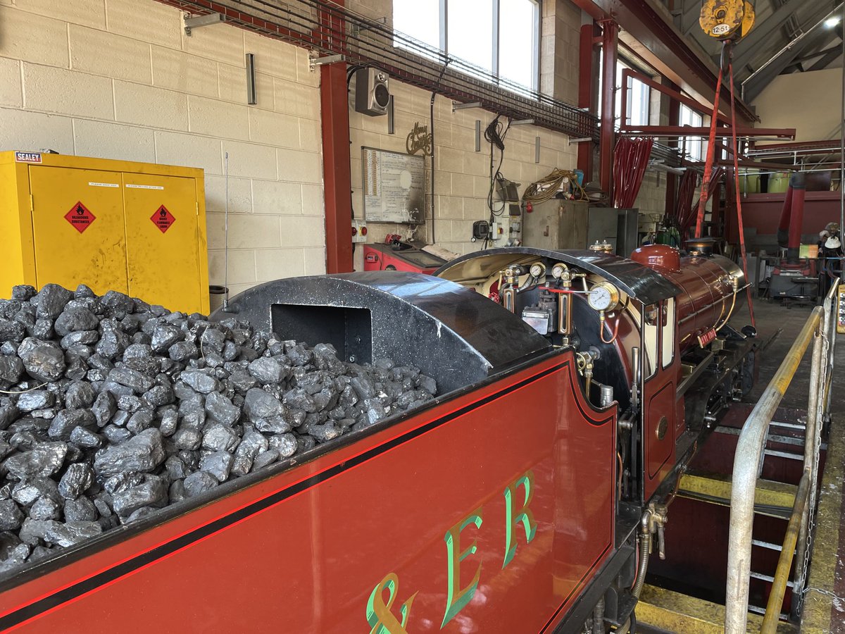 rersteam's tweet photo. Behind the scenes in the engineering workshop and who should we find ? #bestlittlerailwayintheworld #namethatengine https://t.co/VoBac9Wm2k