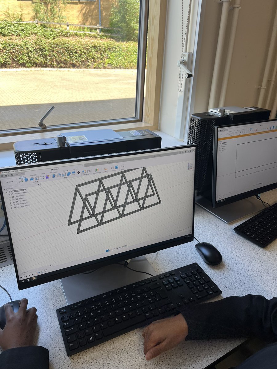 TRS_DesTech's tweet photo. Encouraging #fusion360 progress made by @TheRadclyffe Year 10 engineers this morning. #trussbridge #triangulation #geometry #components @autodesk https://t.co/YB1L2Xixn1