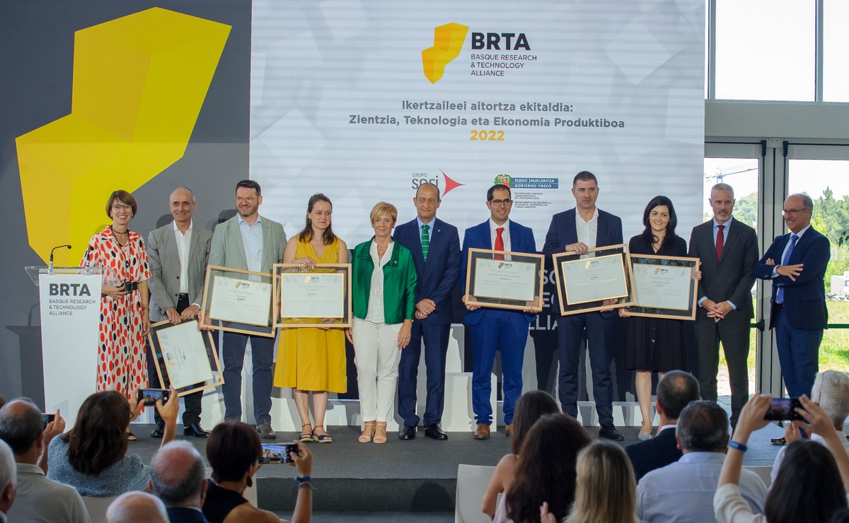 IDEKO_'s tweet photo. brta_eus: BRTA aliantzaren zentroetan ikertzen eta teknologia garatzen diharduten pertsonen lana aitortzeko, baloratzeko eta sustatzeko balio dute sari hauek. Zorionak saridun guztiei!
#BRTAsariak https://t.co/Xt3NaoveYV
