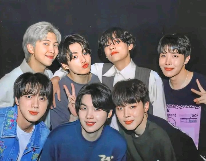 prttychele's tweet photo. Always and forever with you, @BTS_twt https://t.co/h3HQSstpBR