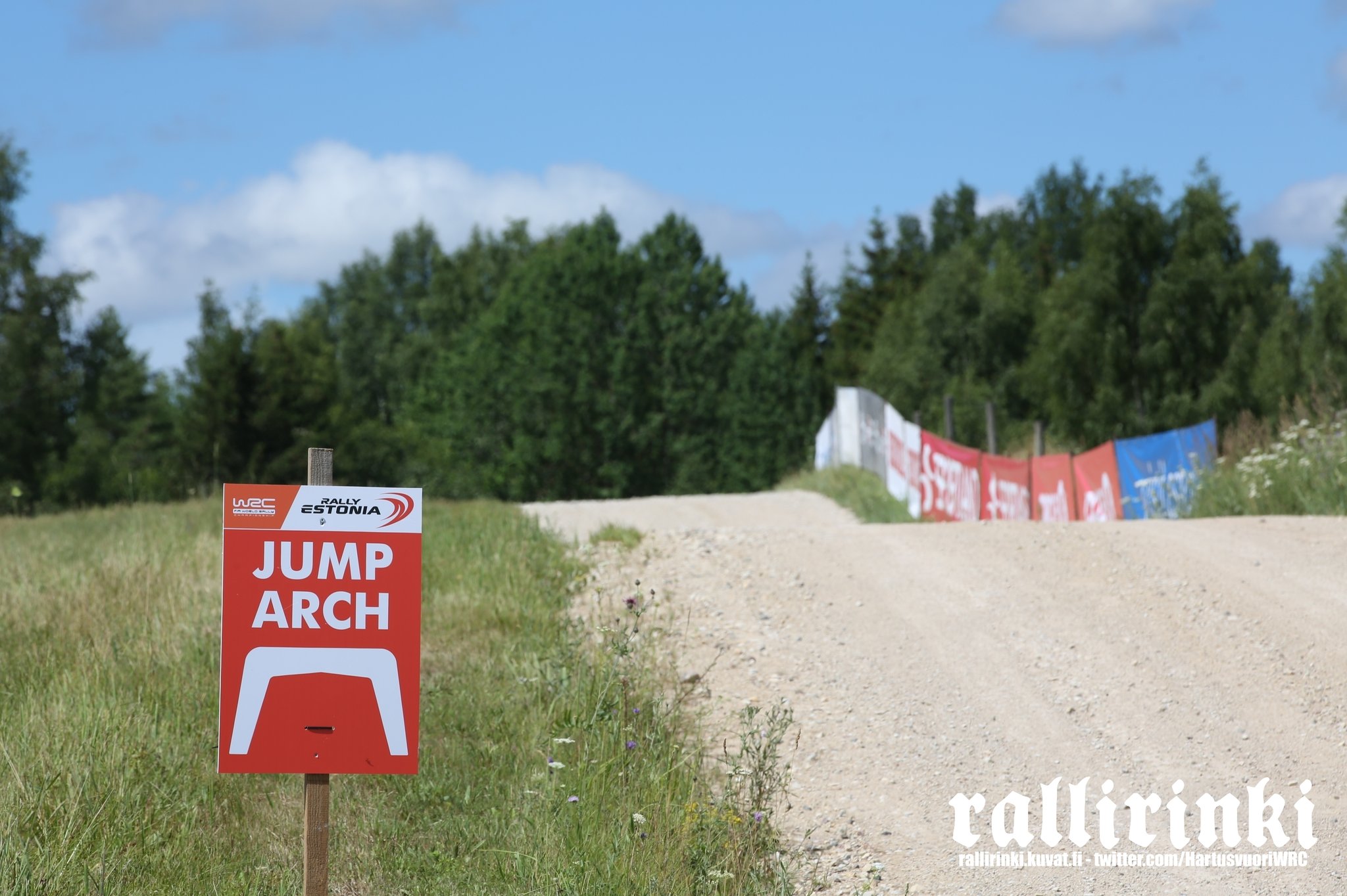 WRC: Rally Estonia [14-17 Julio] FXizWAmWAAIx4_O?format=jpg&name=large