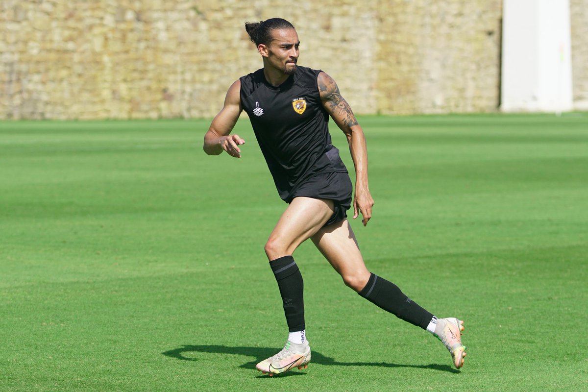 Hull City tweet media