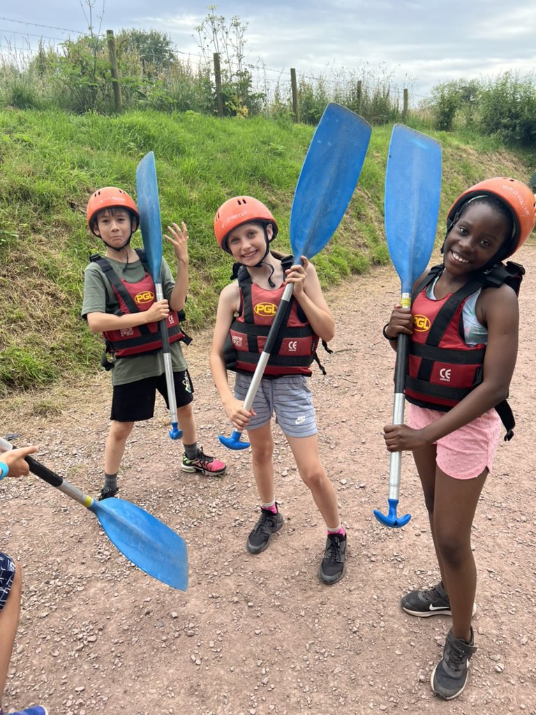 ClaphamManor's tweet photo. Friendship fun @PGLTravel https://t.co/45pSnVsQjV