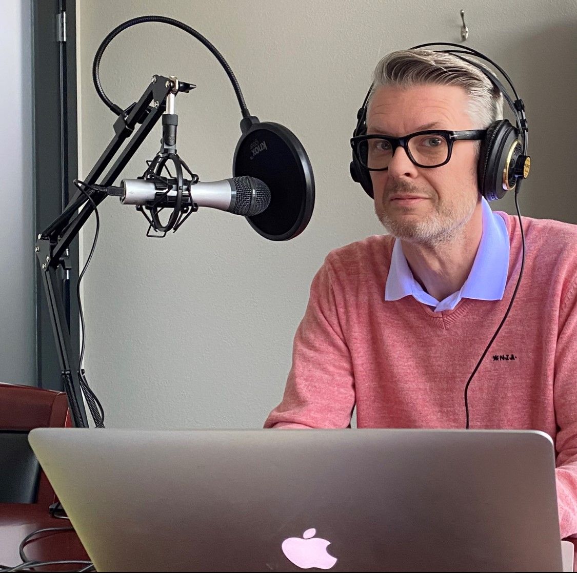 The Xytech After Dark podcast might be on a summer hiatus, but the Mailbag is OPEN! Send your questions to info@xytechsystems.com and Gregg might just pick yours! #resourcemanagement #businesspodcast