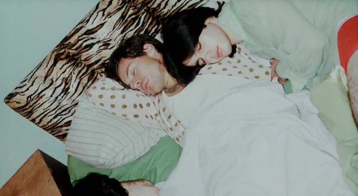 _gucciharry_ tweet picture
