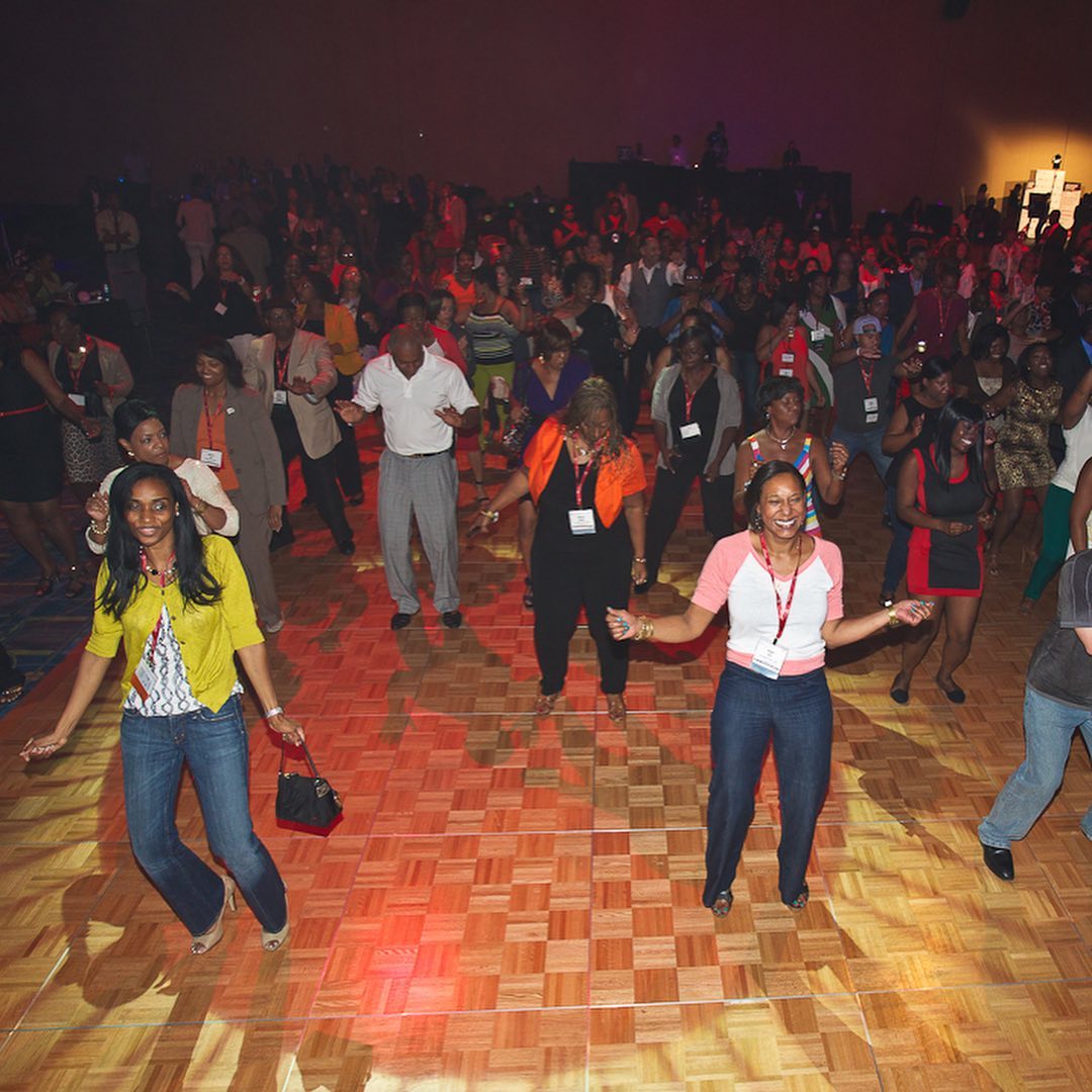 NULYP's tweet photo. Long before #ClubQuarantine, @dnice brought his signature magic to our dance floor at our many events. Join us in celebrating @dnice for the profound joy & connection he’s brought to our lives! Tap the link in bio for event info + registration. #NULCONF22 #flashback #djdnice https://t.co/4v4nVoDQS7