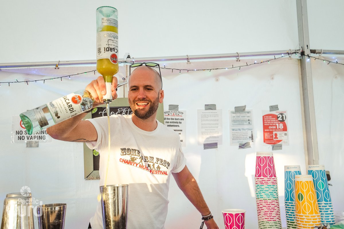 TheBartenderUK's tweet photo. What an amazing time we had at @HomeFarmFest back in June, slinging cracking cocktails in a field near Yeovil.

We love volunteering at this festival every year, supporting the @SchoolInABag charity with their work across the world. https://t.co/KMnWGgrJ5b