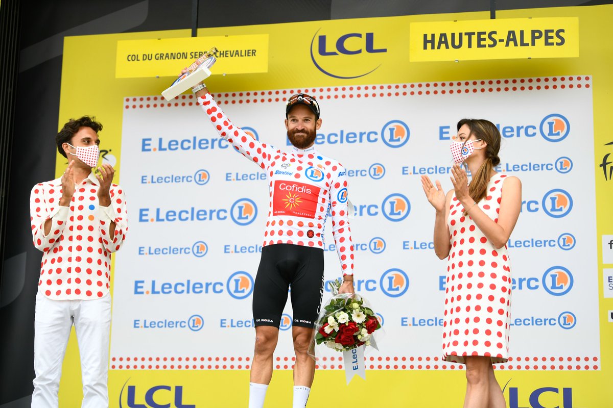maillotapois's tweet photo. RT &amp; follow pour tenter de gagner un maillot à pois dédicacé par 🇩🇪 @simongeschke avec @SANTINI_SMS ⚪️🔴

#TDF2022 https://t.co/r5vdd6TZ2n
