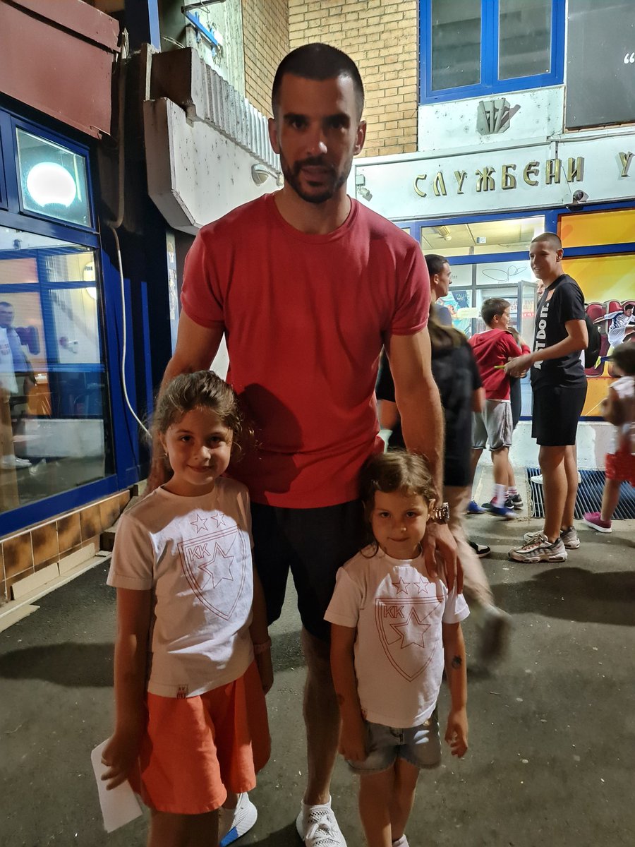 vlazic83's tweet photo. Lazic kapiten!!! #kkcz https://t.co/vRBULUk1ut