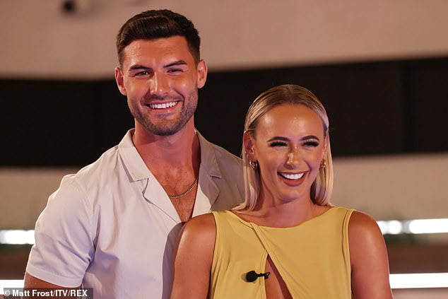 NowMyNews's tweet photo. Love Island 2021 winners Millie Court and Liam Reardon have SPLIT
https://t.co/QNF8djO9wJ
#Court #Island #Liam #Love #Millie #Reardon #split #winners https://t.co/JCRQbYkOAc