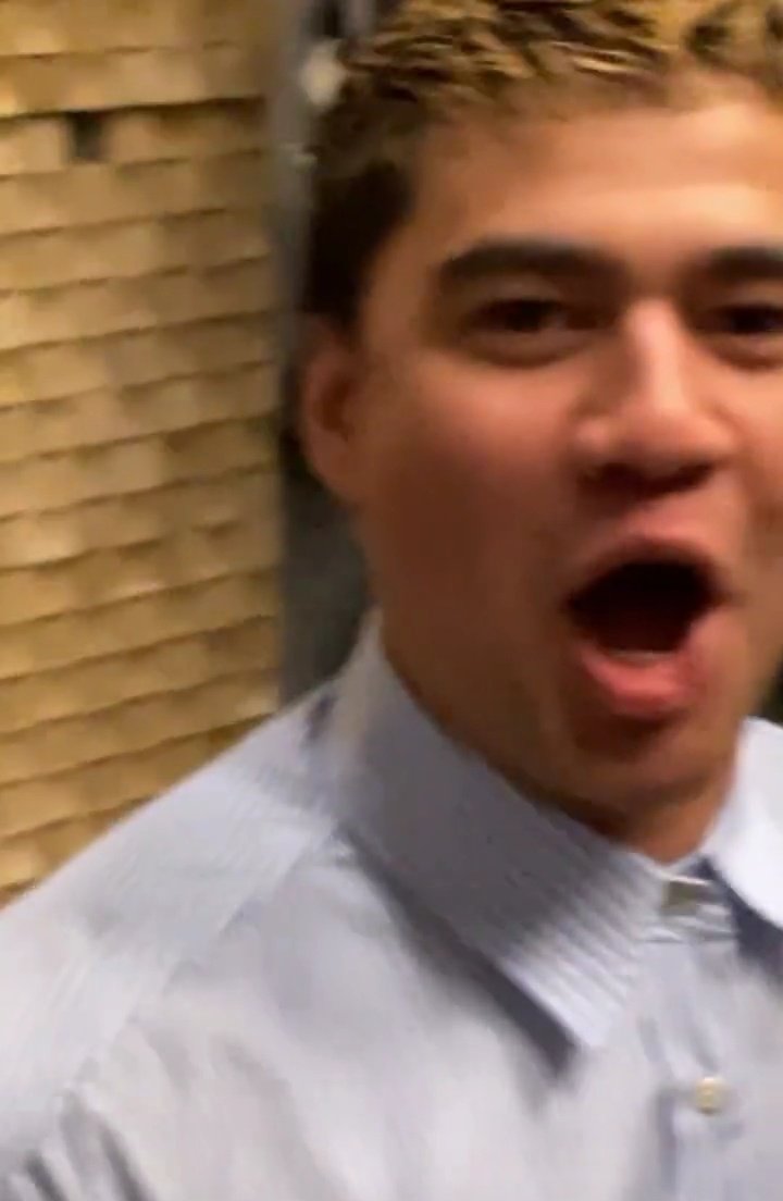 Ritwika_Mitra_'s tweet photo. Me checking my                   5SOS 
notifications                  RELEASED 
                                        BLENDER https://t.co/GFGyyKosWk