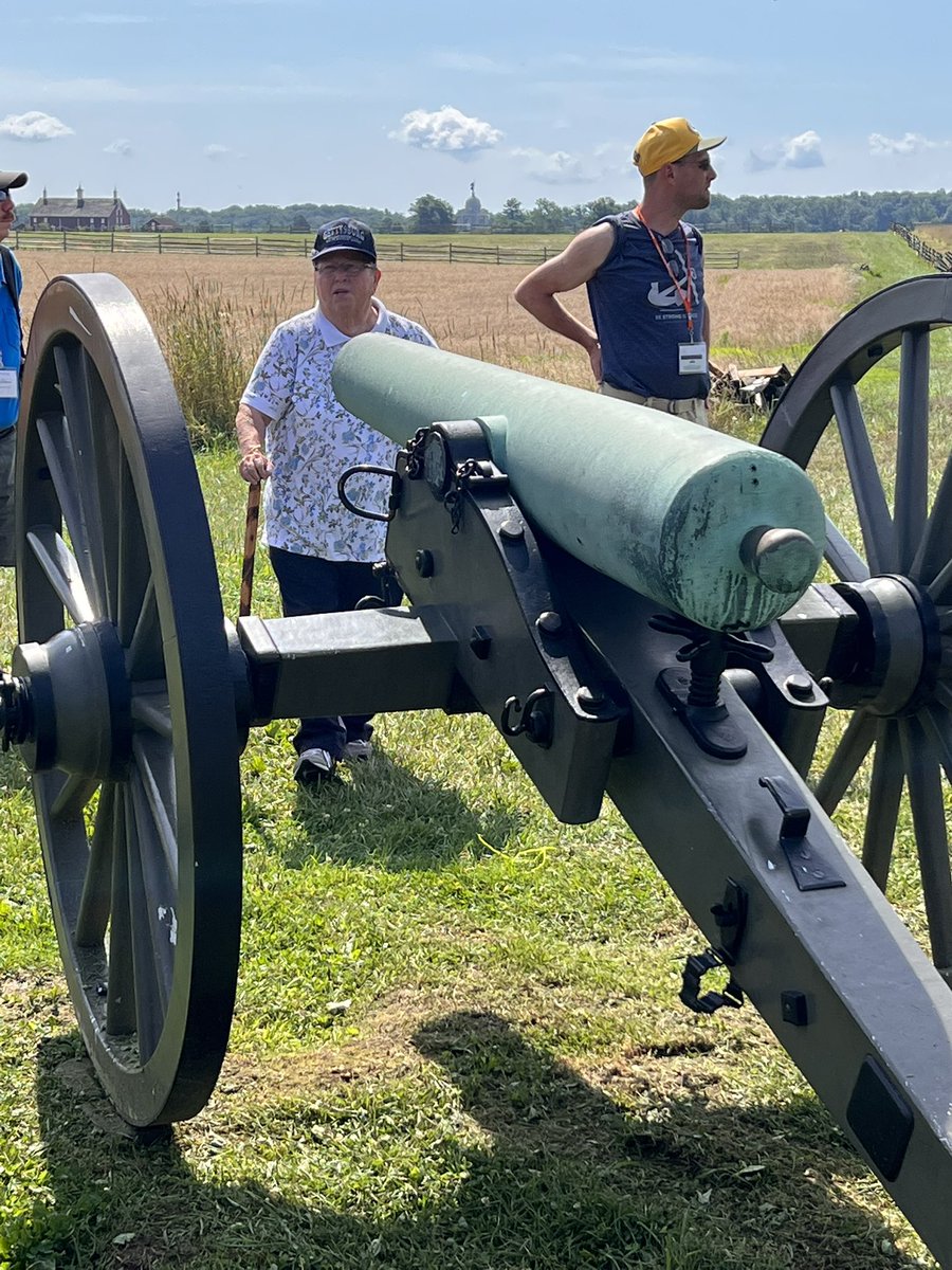 MrShaneGower's tweet photo. Dr Carol Reardon leading a simulation of Pickett’s Charge! #socstudme #sschat #historyteacher @GettysburgNEH https://t.co/1vziK1mtZf