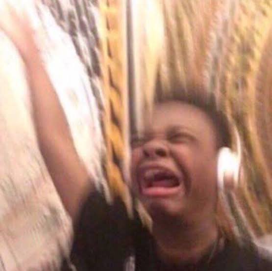 JewelZinto's tweet photo. @5SOS ALL THE THINGS YOU SAID IN MY HEAD RICOCHETING OFF THE BED NOTHING LEFT WHAT A MESS OH MY GOD IT NEVER ENDS NOW WERE STRESSED AND DEPRESSED AND WERE GOING ROUND AGAIN IN AN EMOTIONAL BLENDER https://t.co/Z6eMNmCTdI