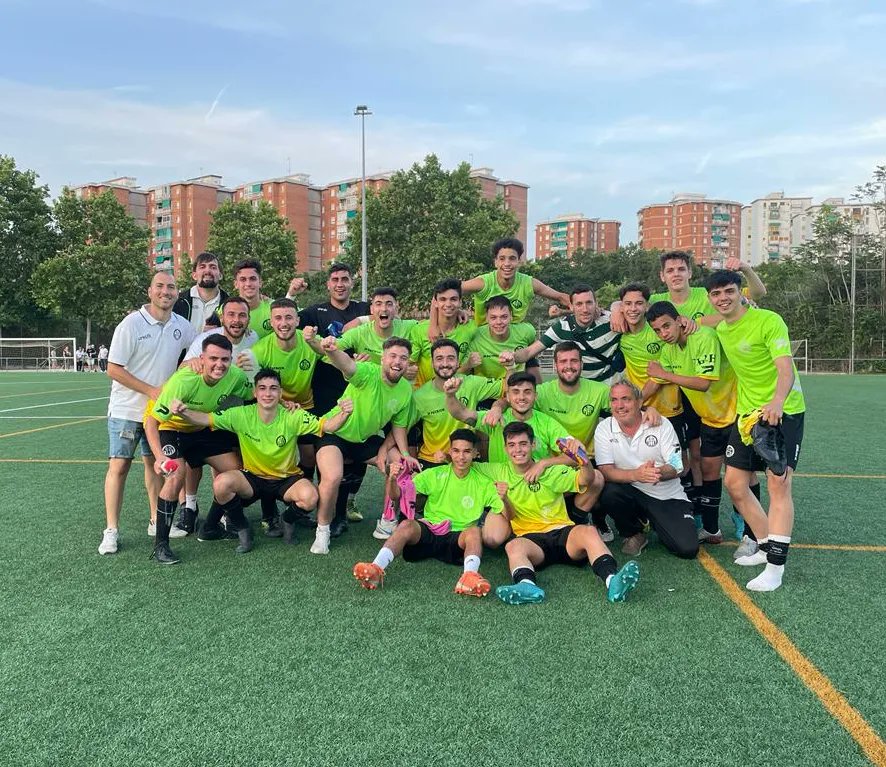 FCcanbuxeres's tweet photo. Somos de 3Cat!!
Felicidades a todos los jugadores y al cuerpo técnico que compone el Amateur B,que tras su gran temporada y siendo unos de los mejores segundos clasificados, finalmente se oficializa su ascenso y competirán en el Grupo 13 de 3 catalana.

4Cat ❌🚫 👋🏻
3Cat ✅😍🤝🏻 https://t.co/K63Ss29FIs