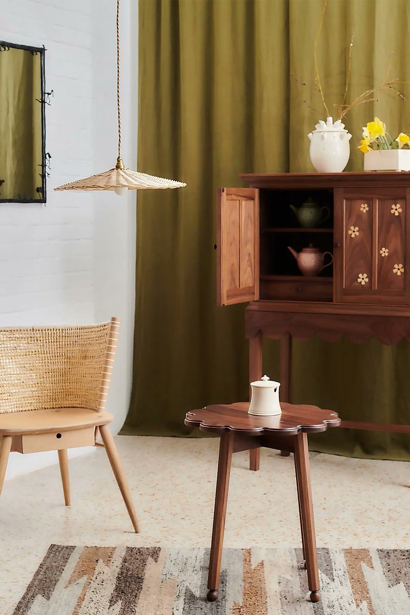 thenewcraftsmen's tweet photo. "A stone's throw from Selfridges, The New Craftsmen’s 19th-century arts and crafts workshop houses pieces from a network of more than 100 artisans across the British Isles." 

The New Interior Destinations Worth A Visit in @SheerLuxe https://t.co/QbA4gasIQv https://t.co/hk52MD10oF
