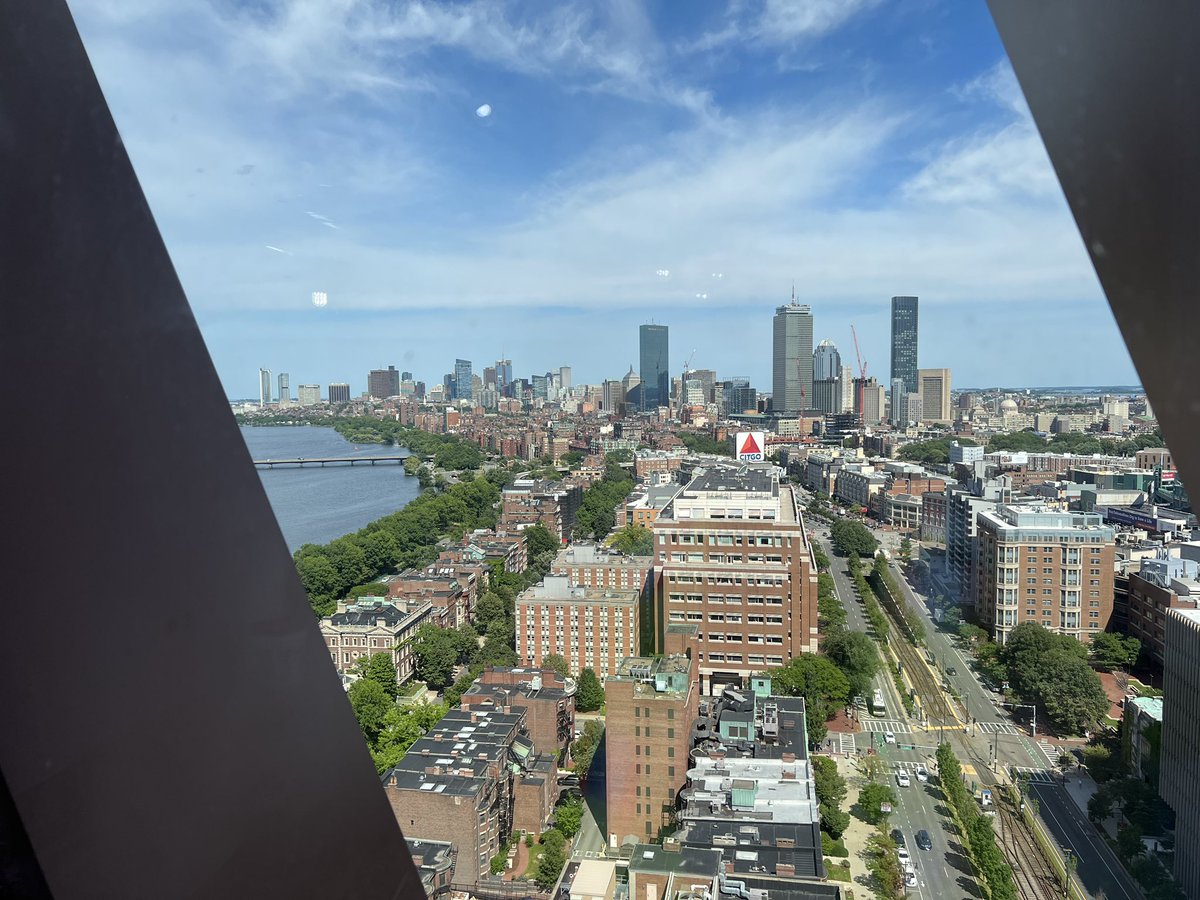 BUCompSci's tweet image. The countdown until Spring 2023 is starting 🥳 We can’t wait for you all to step into the new @BU_CDS building when it’s completed!