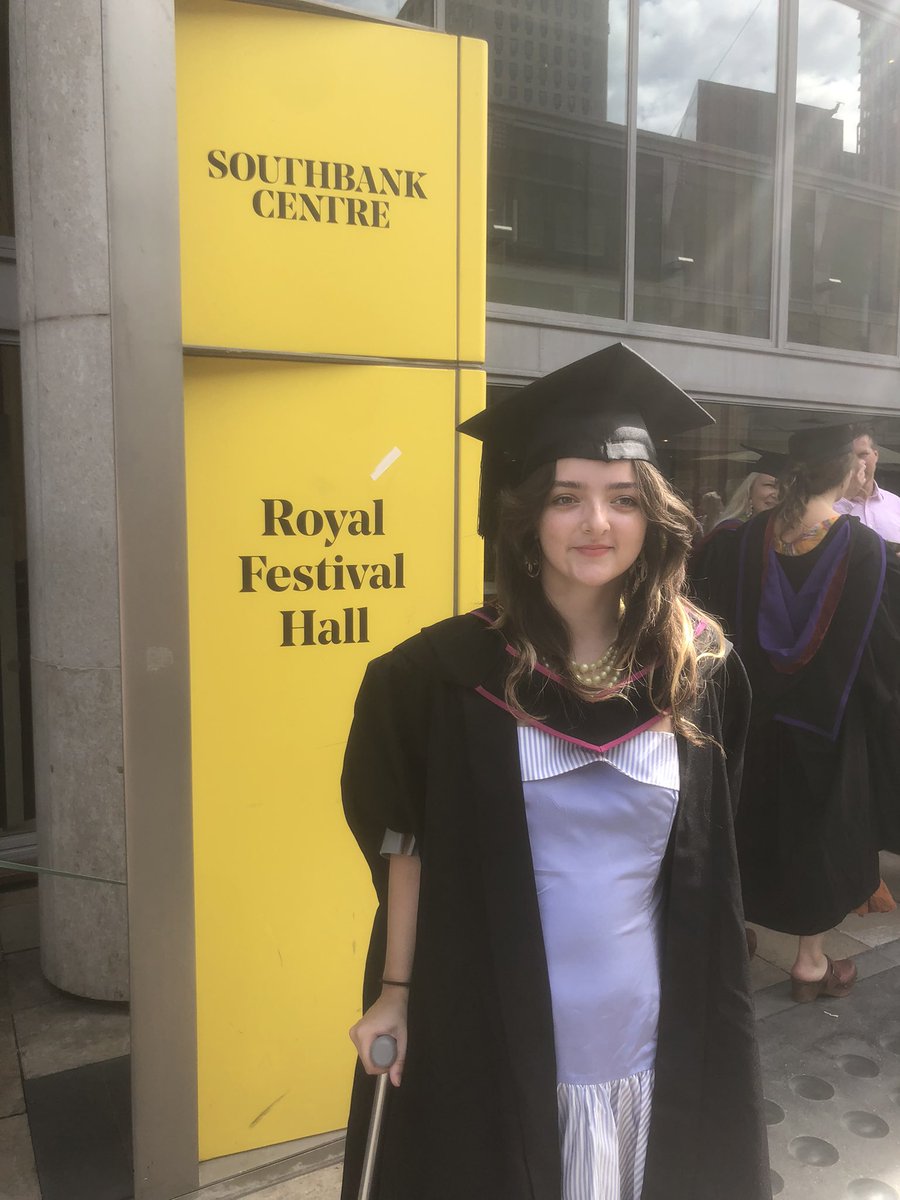 DAWNADAM5's tweet photo. #UALgrads Issi Adams BA https://t.co/mRCwyCrDFu