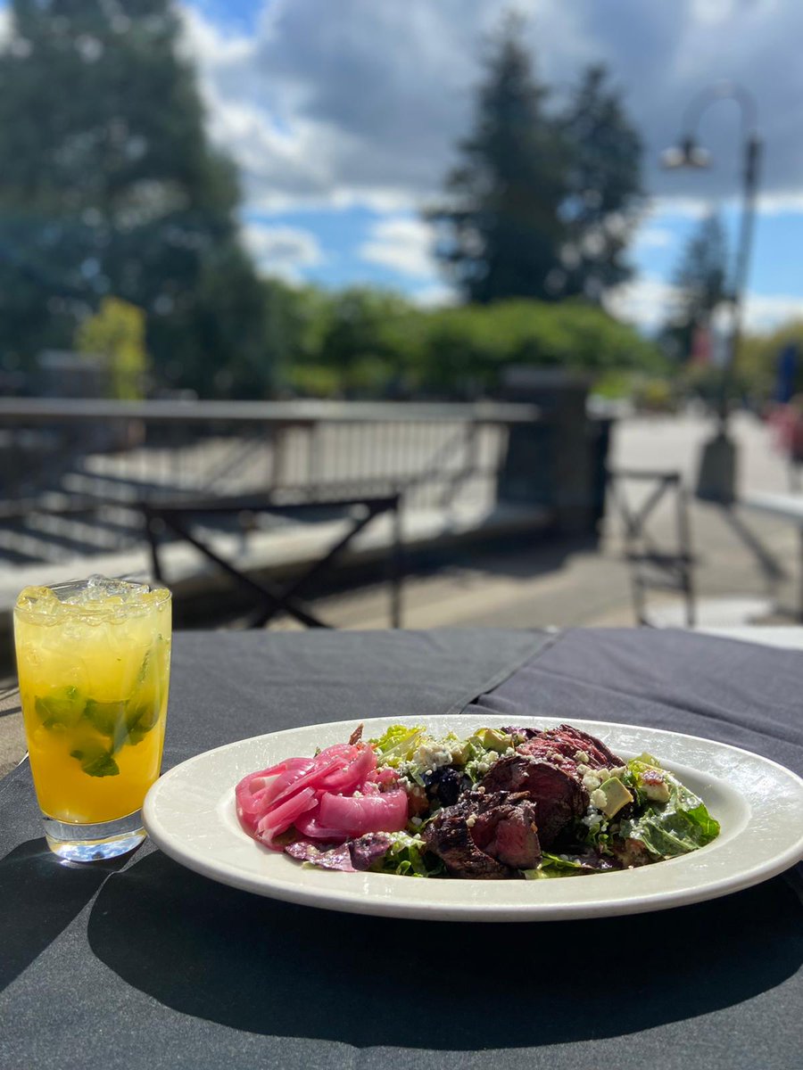 manzanagrill's tweet photo. Today calls for our Char-Grilled Sirloin Steak Salad with our Exotic Mojito! https://t.co/k8e2B6dqwf