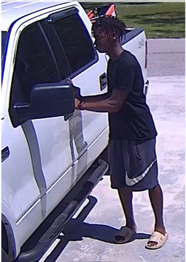 HCSOSheriff's tweet photo. On Saturday, around noon, the suspect entered an unlocked 4-door, Ford work truck. Inside, he took a bag containing the victim's book bag that contained a FL ID, credit cards, and a passport.

If you recognize the person in the picture, contact deputies by calling 813-247-8200. https://t.co/9ZZDxzmzti