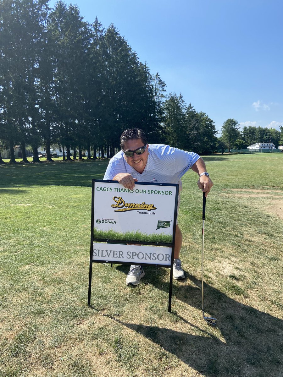 What a fun day at the @CAGCS1929 9&dine. It was a bright sunny day & we stayed plenty hydrated. @kevinmmiele has the greens rolling perfect. Always proud to support our great association. #ctsandman #droppingloads #wearesand #callthesandman #ctcustomsoils #ctsoils #dunningsoils