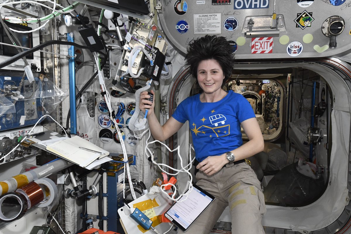 AstroSamantha's tweet photo. @CieloItinerante È stato un piacere parlare con voi oggi durante la live call #ARISS! Grazieper le interessantidomande. Continuate a porle e rimanete curiose e curiosi! #MissionMinerva https://t.co/le4pUg8HSc