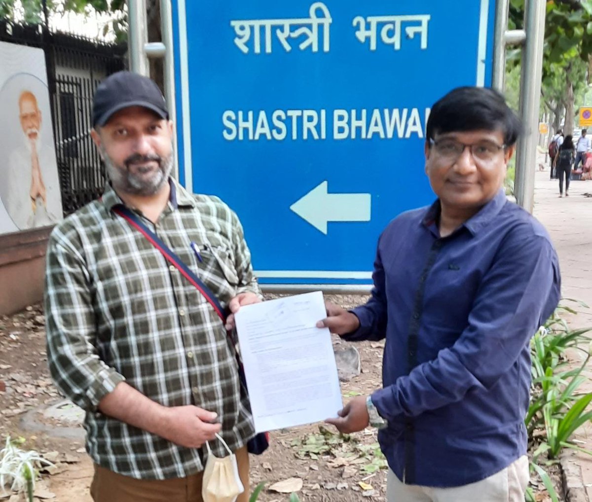 ThePradeepRawat's tweet photo. As suggested by #NEETUG2022
Aspirants,
166 pages representation submitted with data of 4120 aspirants requesting rescheduling /2nd attempt to @EduMinOfIndia along with @ActivistSukhpal Bhai🙏
#DHCPleaseHelpNEETUG22
@anubha1812
@AdvMamtaSharma 
@DrAsh_Mahendra 
@Official_AISU https://t.co/0DR6XdLXdO