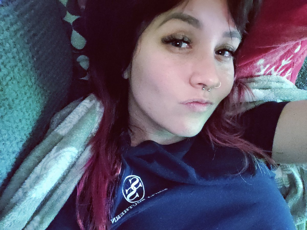 devontheclouds's tweet photo. Never have felt more like myself than I do now. Some days are tough but I feel like shit is starting to come together, idk. Ever since starting my new job in February, things are improving. Working from home is a game changer. 🌸🥰 https://t.co/glsubTOazA