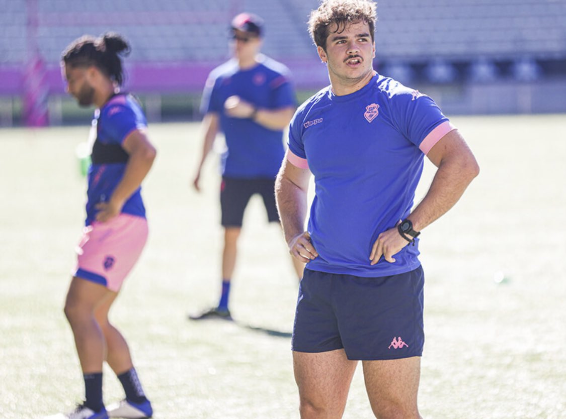 🏉Formation🏉

Mattéo Amigorena et Lucas Pindor prennent part à la pré-saison de l’équipe professionnelle du <a href="/SFParisRugby/">Stade Français Paris</a> 💪

Le MLSGP leur souhaite une bonne saison 👍

#mlsgpfamily