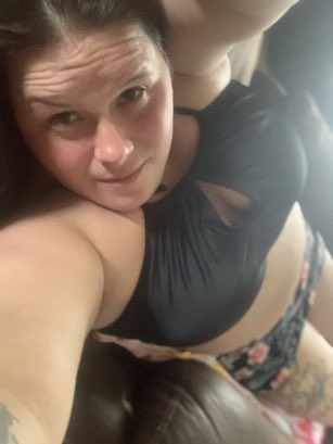lunalily88's tweet photo. Love the skin ur in https://t.co/8pw22mP4Xg