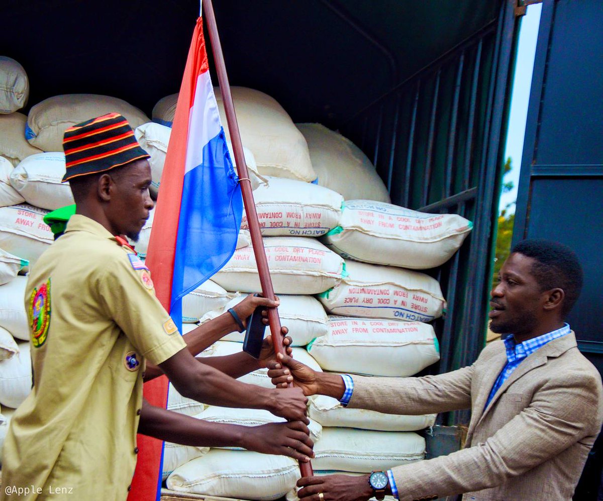 JoelSsenyonyi's tweet photo. Today, NUP flagged off 5 tonnes of food relief items to parts of Karamoja, to help some vulnerable people there who are starving to death. Ministry of Karamoja, Ministry of Relief and Disaster Preparedness, please wake up!! https://t.co/7iWA9pJ1kP
