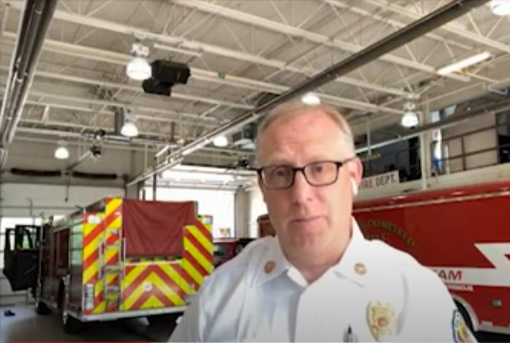 Always be hydrating! Chief Greg Flynn from the West Bloomfield, MI, Fire Department is talking about water! Hydration isn't just for rehab. You need to be hydrating all the time. Like right now. Where's your water bottle? youtu.be/u2pzvzB7sMM #wellnesswednesday #hydrate