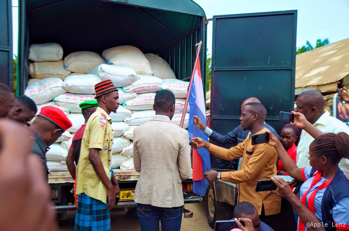 NUP_Ug's tweet photo. Our efforts to provide assistance to fellow Ugandans living in the Karamoja region who are starving to near death were earlier launched when President Kyagulanyi Ssentamu Robert flagged off our first consignment of food relief. https://t.co/hjbO66xB5t