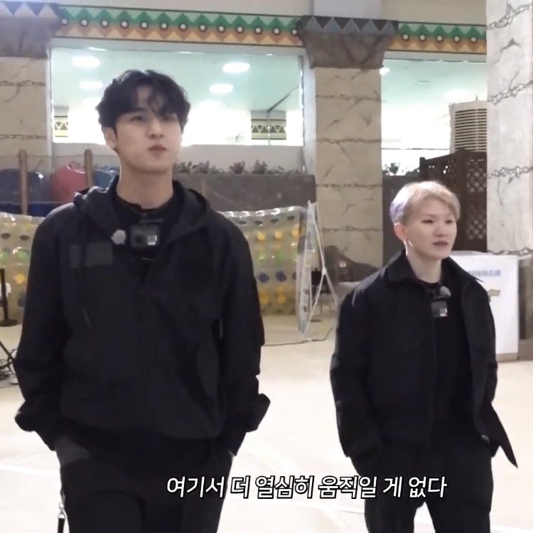 wzgyuglued's tweet photo. this is your weekly jigyu height difference https://t.co/c1h0d615y8